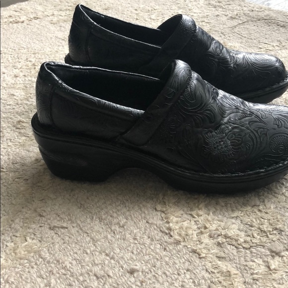 BOC CLOGS - Picture 5 of 10